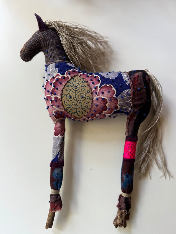 Horse -  Pollination