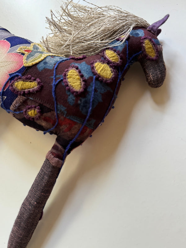 Horse -  Pollination