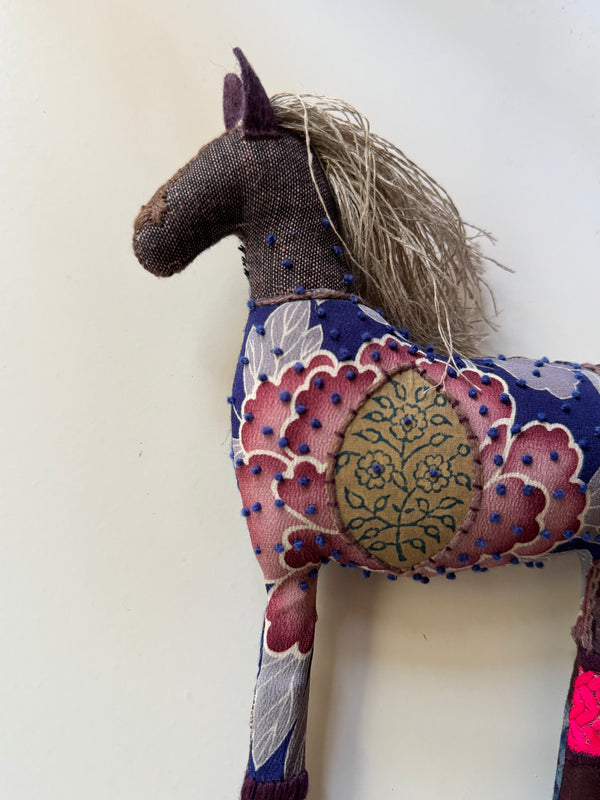 Horse -  Pollination