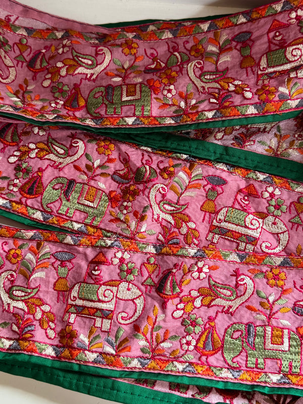 Embroidered Trim - Garden Celebration Mauve Rose