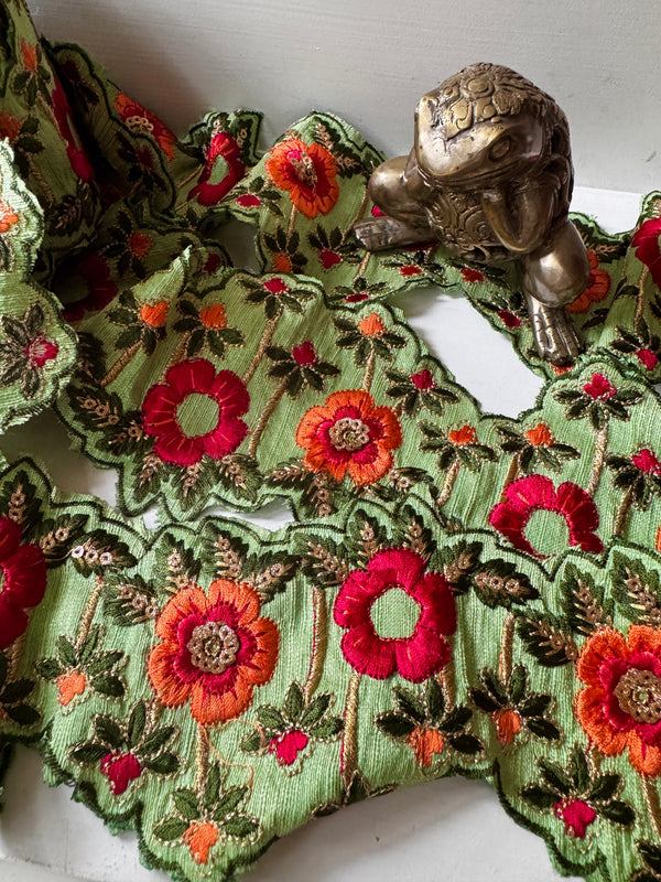 Embroidered Trim - Summer Garden
