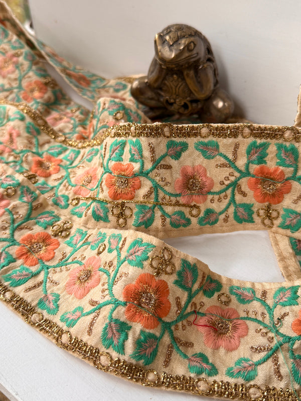 Embroidered Trim - Trailing Blossoms